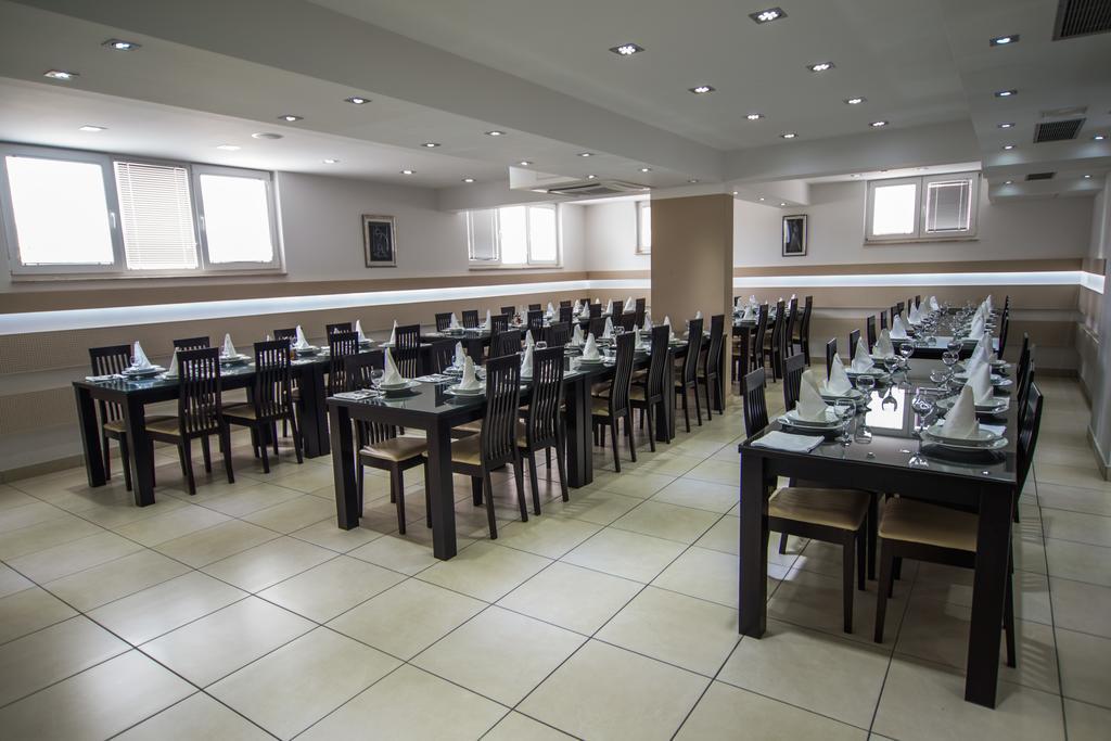 Hotel Lux Меджугорье Экстерьер фото